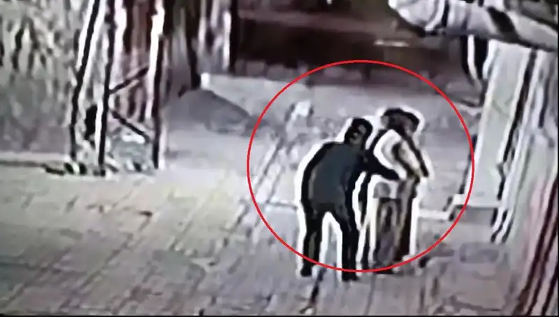 Polislerden Yaratıcı Operasyon: Kapkaççılar için Pazarcı ve Simitçi Kılığına Girdi