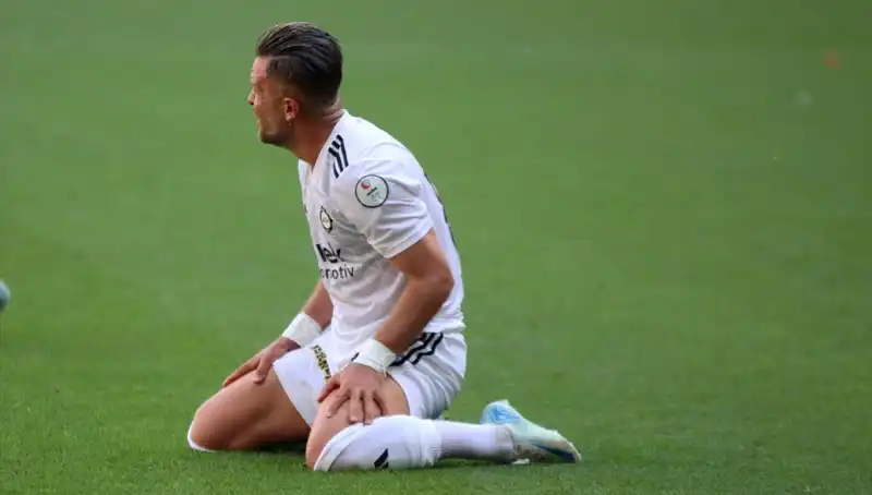 Futbol Kulüplerine Şok Puan Silme Cezası: İcralık Oldular!