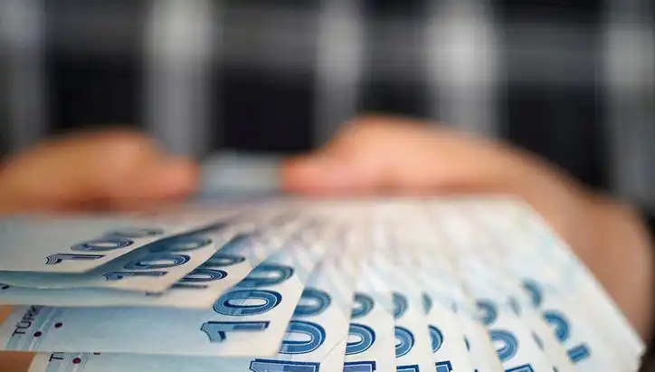 Emekli Promosyonları 2025: Kamu ve Özel Bankaların En Yeni Teklifleri