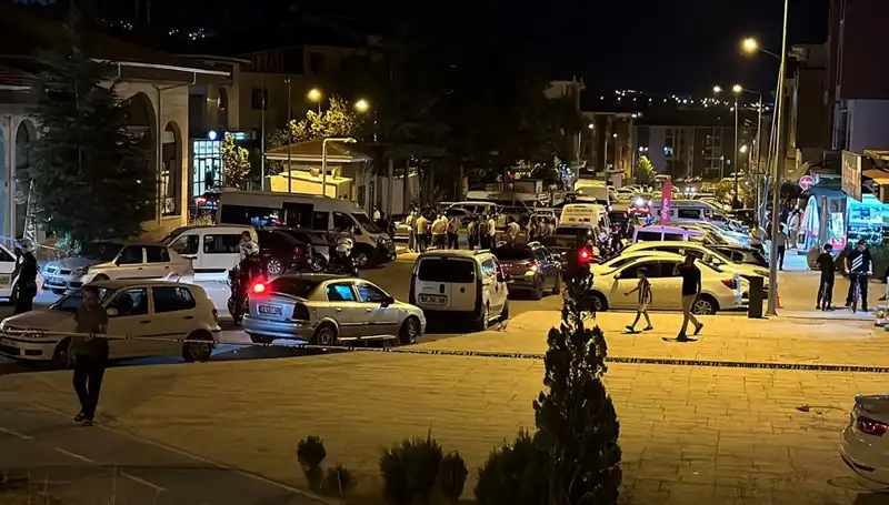 İki Aile Arasında Patlak Veren Kavga: 1'i Ağır 3 Yaralı