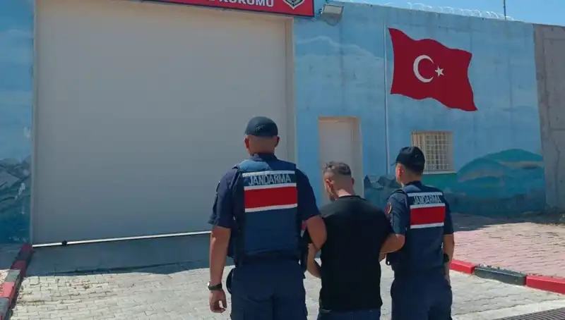 Afyon'da Narkotik Operasyonu: 9 Suçlu Kıskıvrak Yakalandı