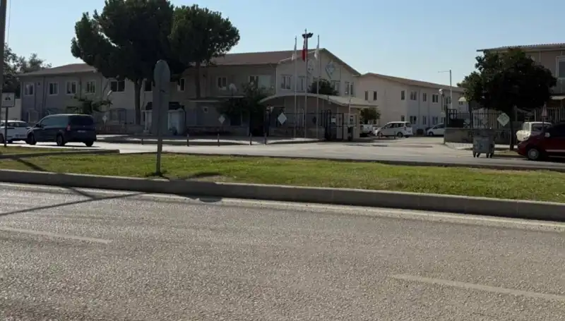 Adana'da Bir Amir, Çalışanını Tabancayla Vurarak Tüyler Ürperten Bir Olaya İmza Attı