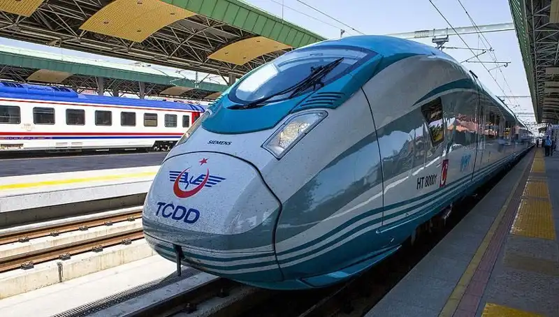 TCDD, 140 Yeni Tren Makinisti Alıyor: Başvuru Detayları ve Şartları