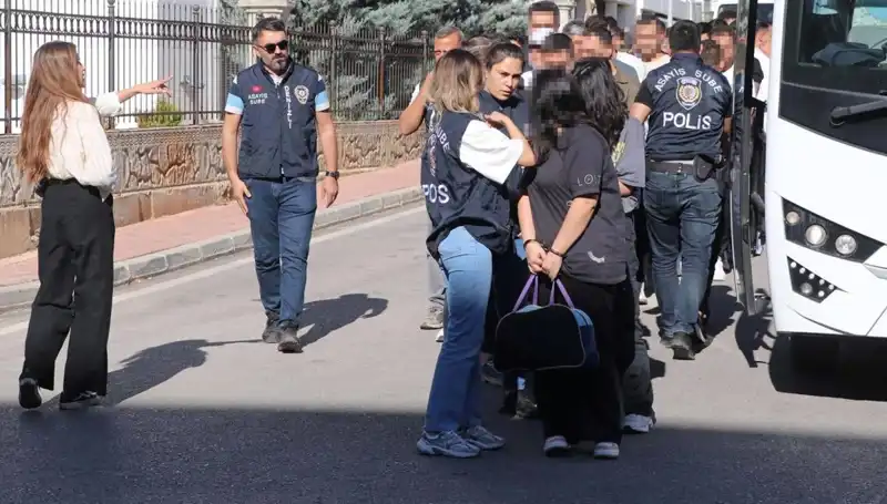 6 İl'de İç Çamaşırında Dolandırıcılık: 12 Milyonluk Olayın Perde Arkası