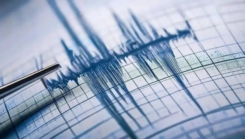 Rusya'da 8 Büyüklüğünde Yıkıcı Deprem: Tsunami Alarmı Verildi