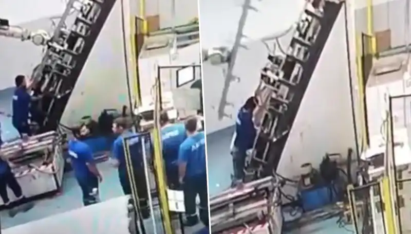 Fabrikada Feci Kaza: Makine Çalışanın Sırtına Saplandı!