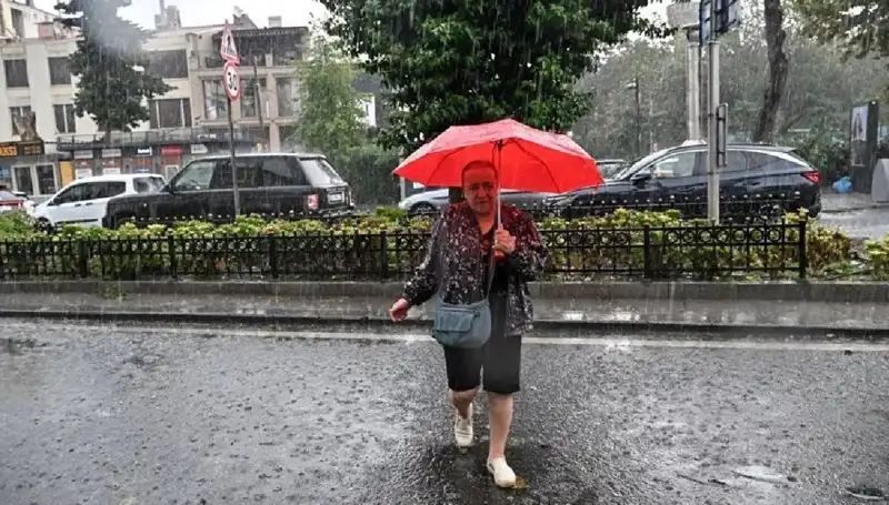 Meteorolojik Uyarı: Türkiye'nin Çoğu Bölgesine Sarı Kodu Uyarısı Geldi!