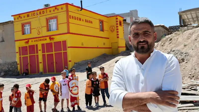 Nefes Kesici: Fanatik Taraftar, Evine Osimhen Yazdırdı!