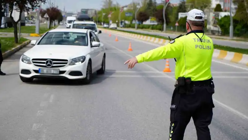 2025 Yılında Yeni Trafik Cezaları: Maliyetler ve Değişiklikler Neler Olacak?