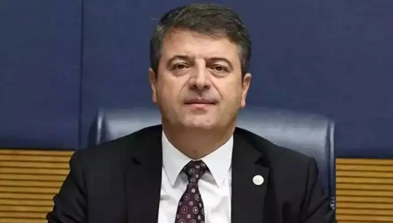 Adıyaman Belediye Başkanı Abdurrahman Tutdere Görevine İade Edildi, Neler Olacak?