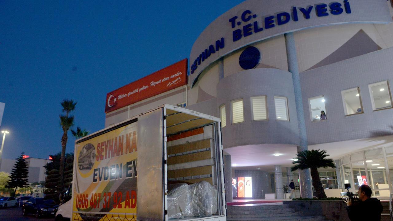 Seyhan Belediyesine Mali Sorun: Haciz Kararı