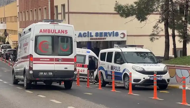 Şanlıurfa’da Şok Eden Olay: Elektrik Akımına Kapılan Genç Direkten Düştü