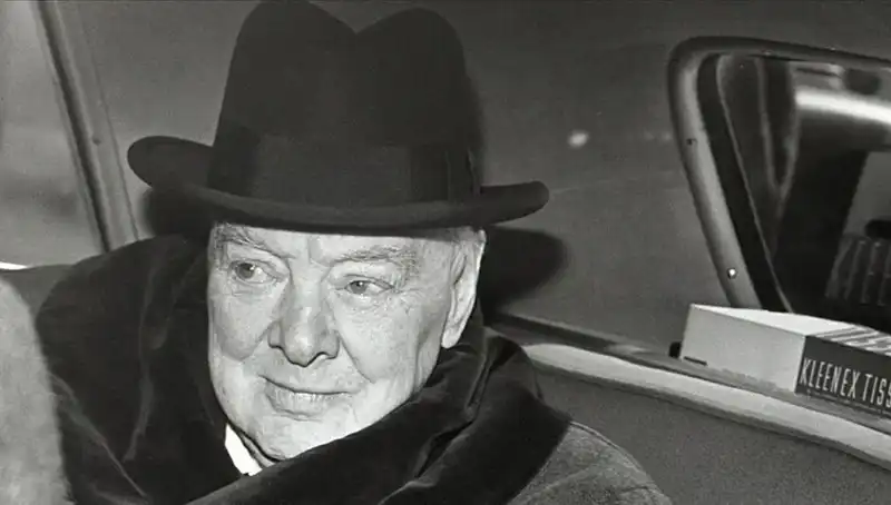 Tarihi Churchill Bekar Evi Satışta: 3,75 Milyon Sterlinle Yeni Bir Sahip Arıyor