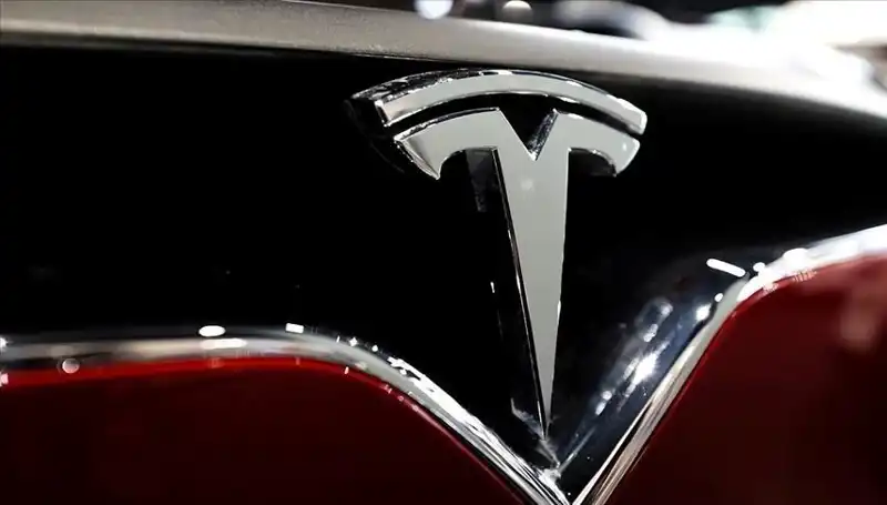 Tesla'da Ucuz Model ve FSD Beklentileri: Neler Oluyor?