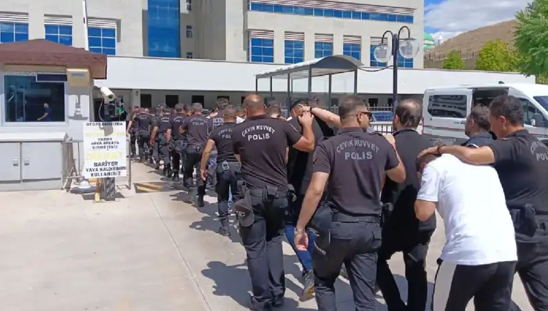 Ankara'da Tehditkar Haraç Çetesine Büyük Operasyon: Avukatların Rolü Ne?