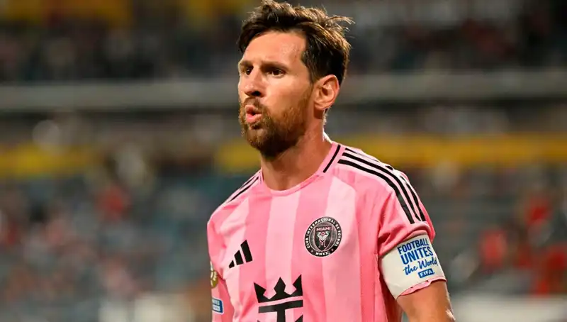 Messi’nin İlk Maçında Şok Beraberlik: Son Anda Direkten Döndü!